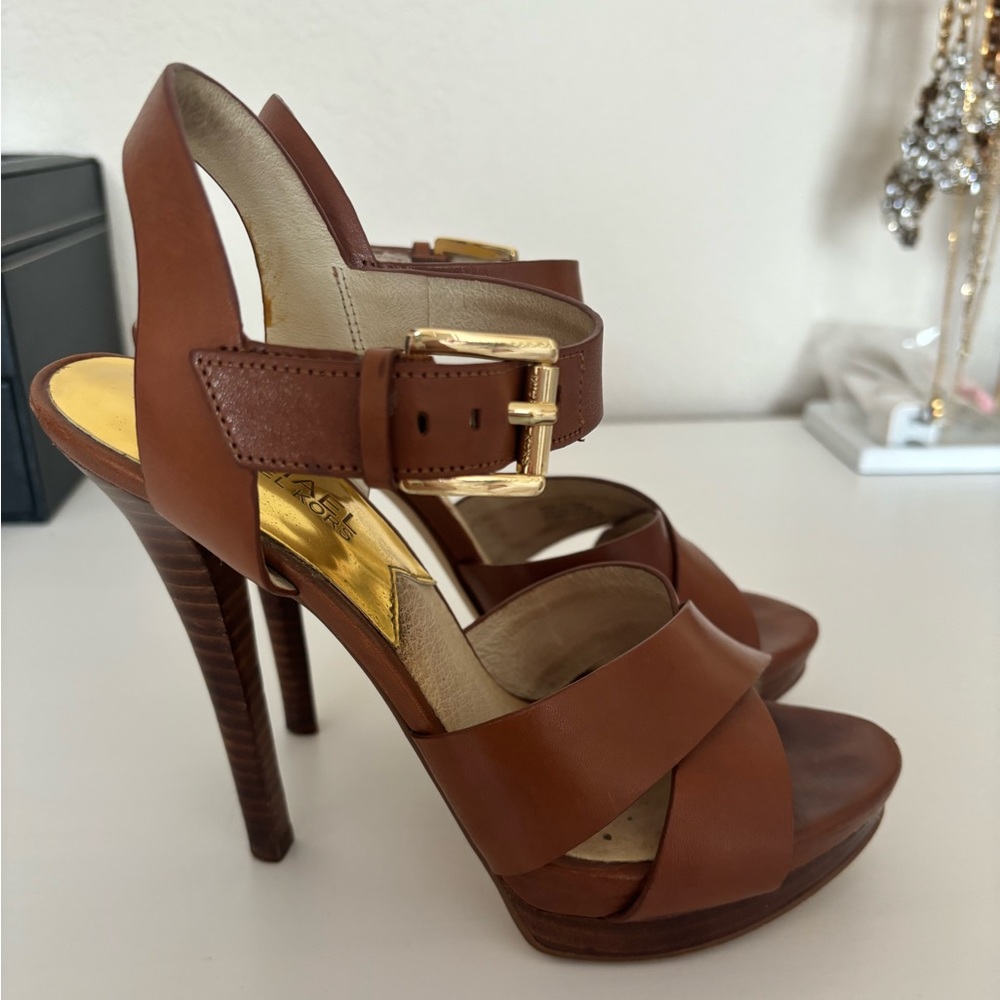 Michael Kors Cognac heels